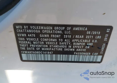 2013 Volkswagen Passat 2.5L Wolfsburg Edition z USA, uszkodzony, nr VIN 1VWAH7A38DC141947